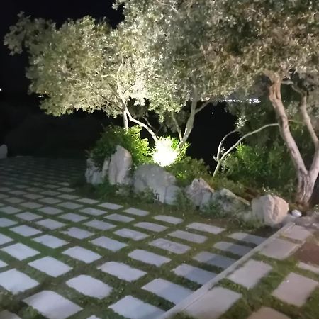 Li Petri Manni Bed and Breakfast Olbia Eksteriør billede